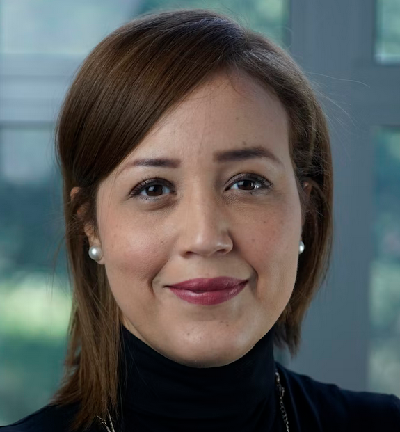 Gina headshot